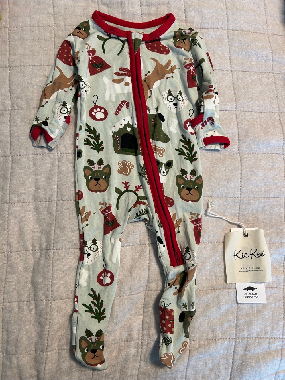 NWT KicKee Christmas Dogs Printed Footie - 0-3 months